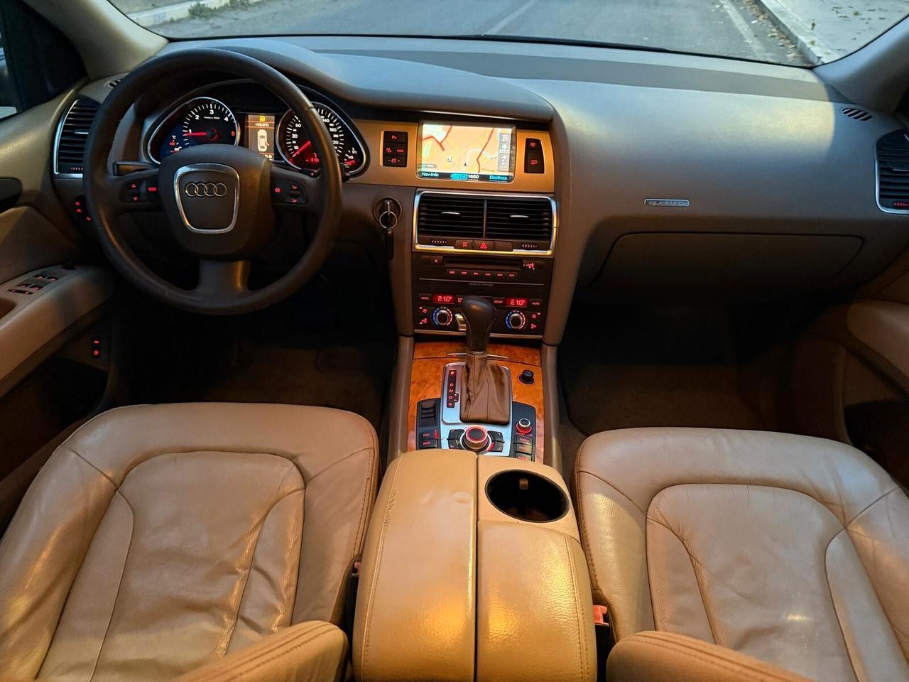 Audi Q7 3.0 V6 TDI 233CV TRAZIONE QUATTRO