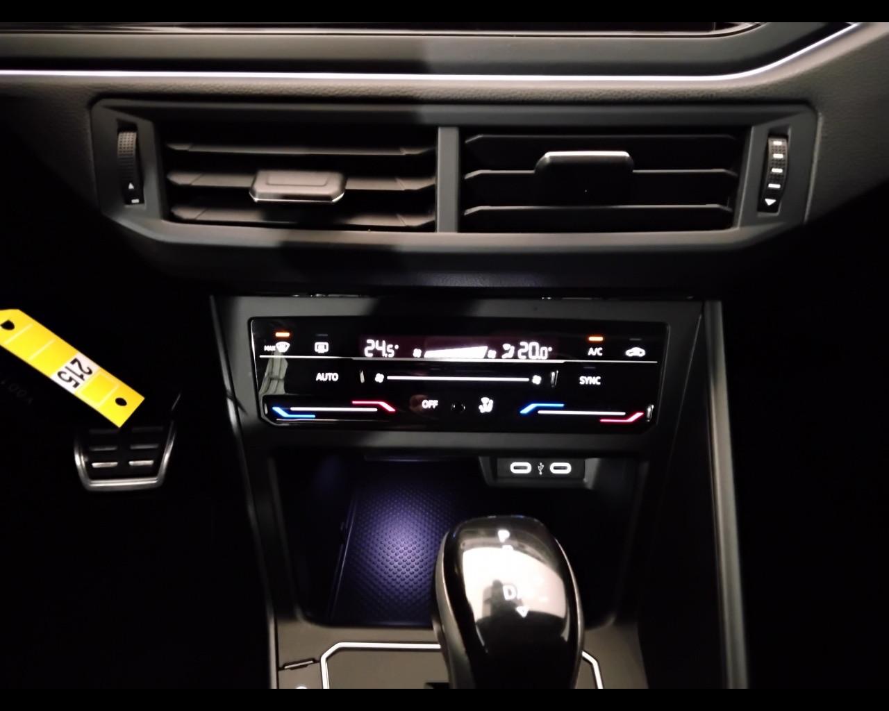 VOLKSWAGEN Taigo - Taigo 1.5 tsi R-Line 150cv dsg