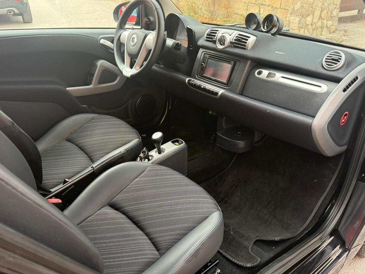 Smart ForTwo 1.0 71cv MHD coupé - 2012