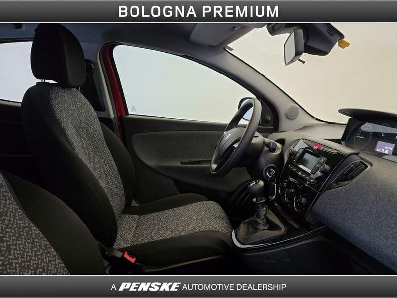Lancia Ypsilon Ypsilon 1.0 FireFly 5 porte S&S Hybrid Silver
