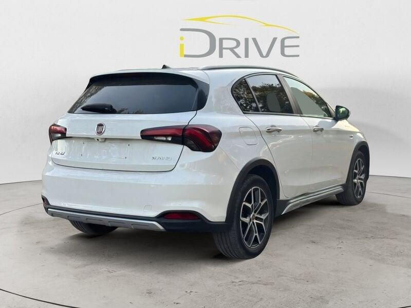 FIAT Tipo 1.5 Hybrid DCT 5 porte Cross