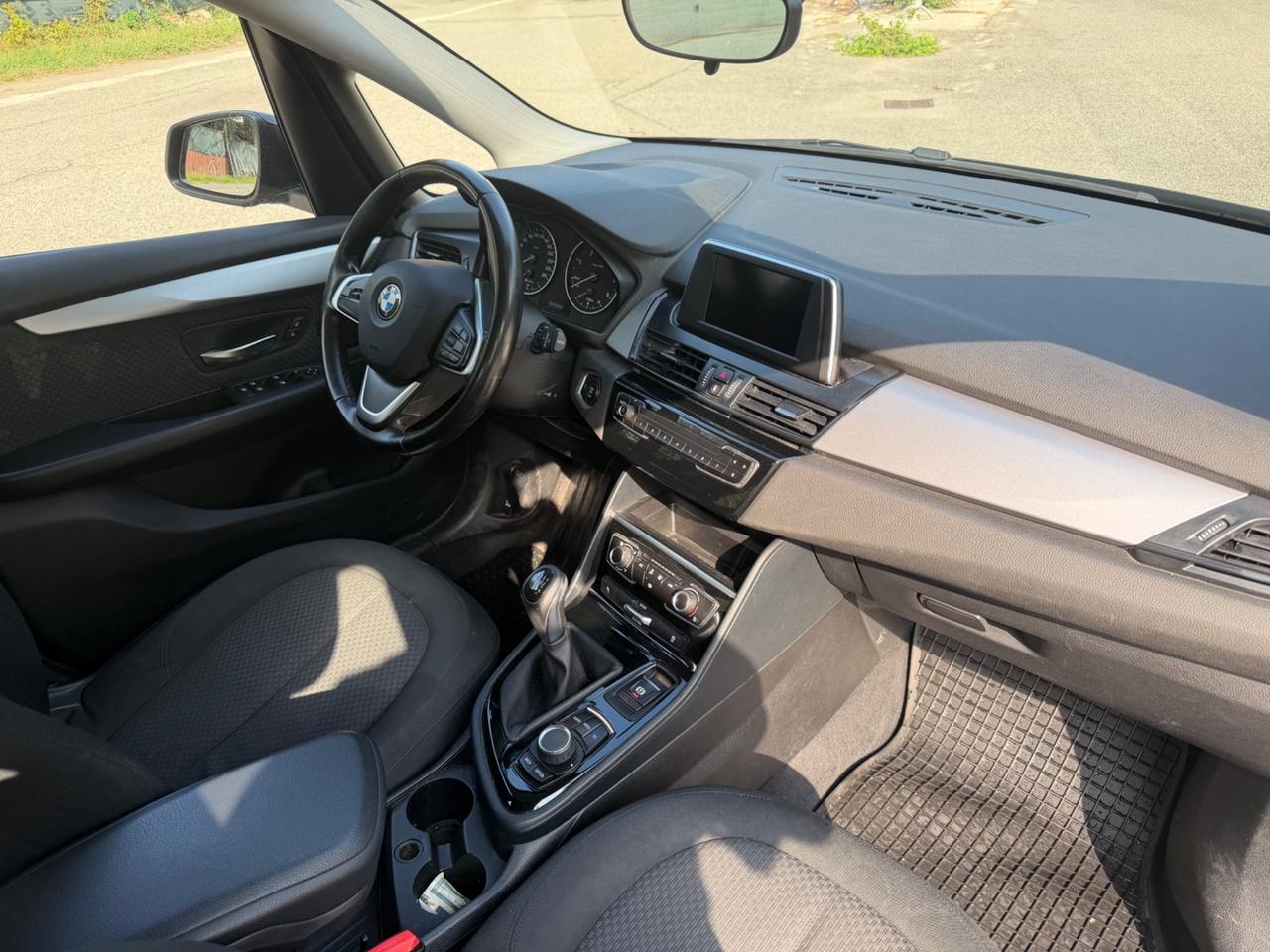 Bmw 2er Active Tourer 214d Advantage