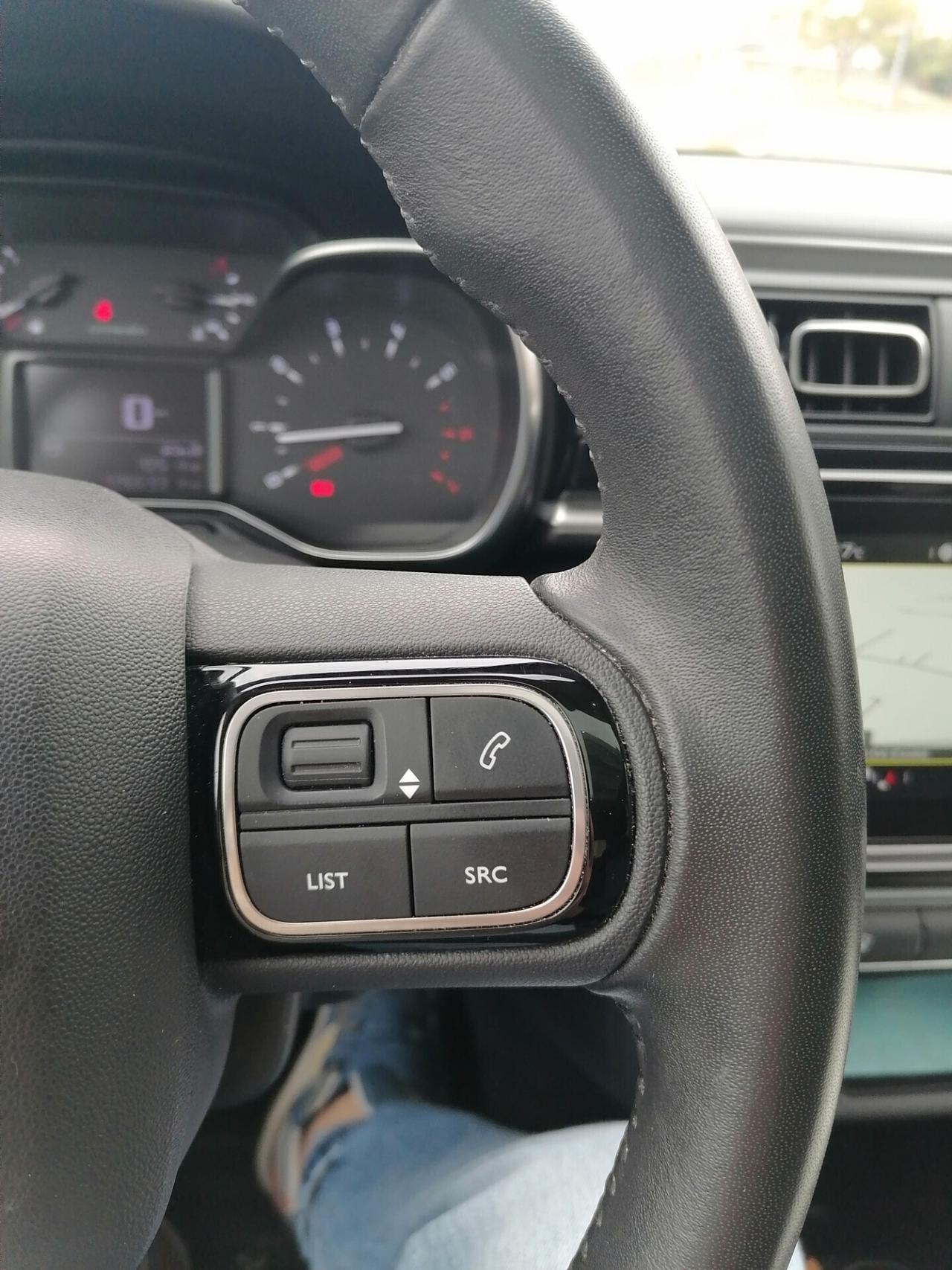 Citroen C3 1.2 BENZ/GPL Shine TETTO PANORAMICO FULL