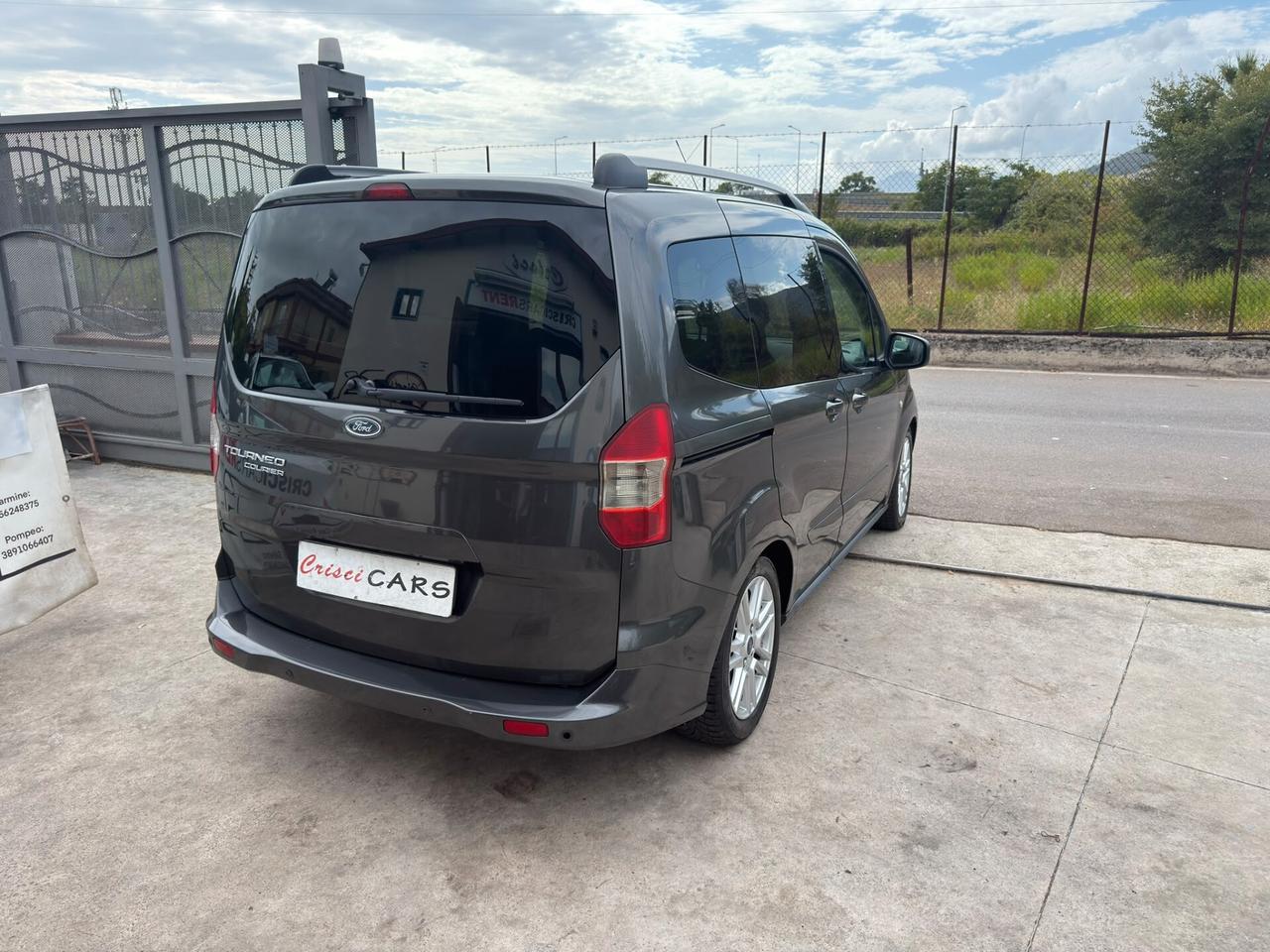 Ford Tourneo Courier 1.5 TDCI 75 CV Titanium