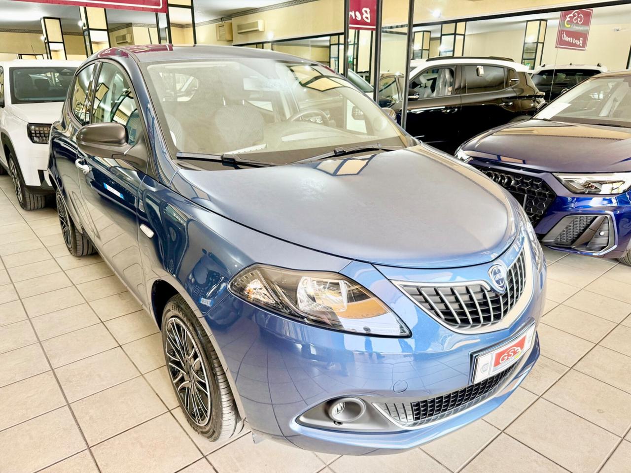Lancia Ypsilon 1.0 FireFly 5 porte S&S Hybrid Gold