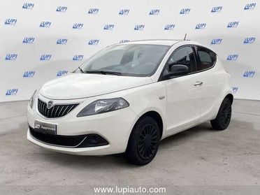 Lancia Ypsilon 1.0 firefly hybrid Silver s&s 70cv