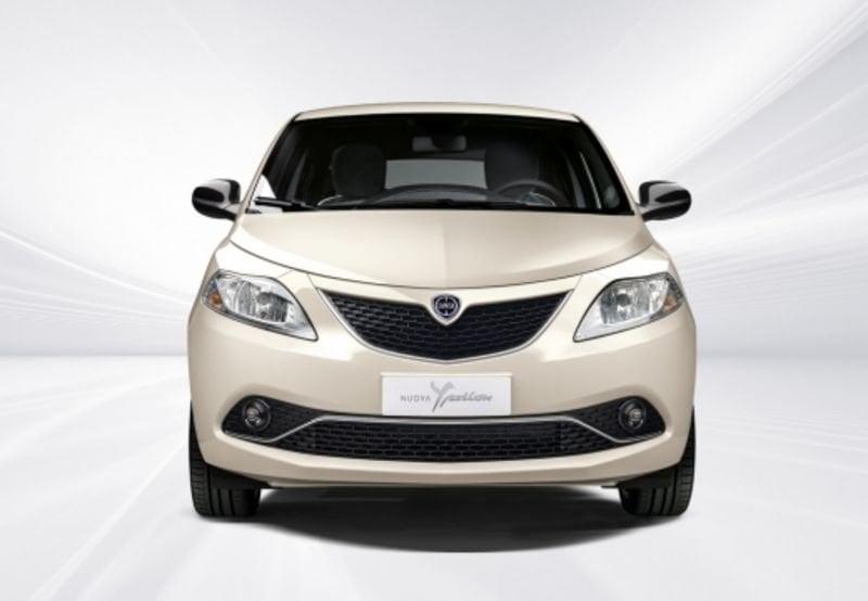 Lancia Ypsilon III 2015 1.0 firefly hybrid Silver s&s 70cv