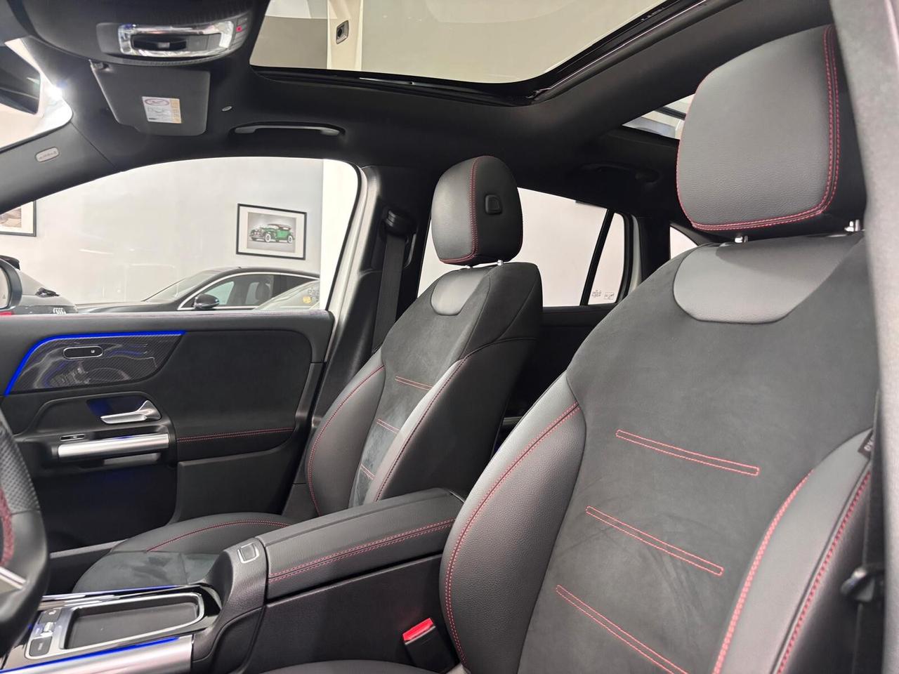 MERCEDES-BENZ GLA 200D PREMIUM AMG TETTO-LED