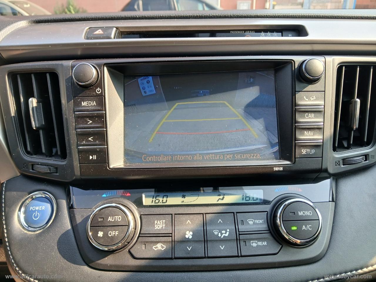 TOYOTA RAV4 2.5 Hybrid 2WD Lounge