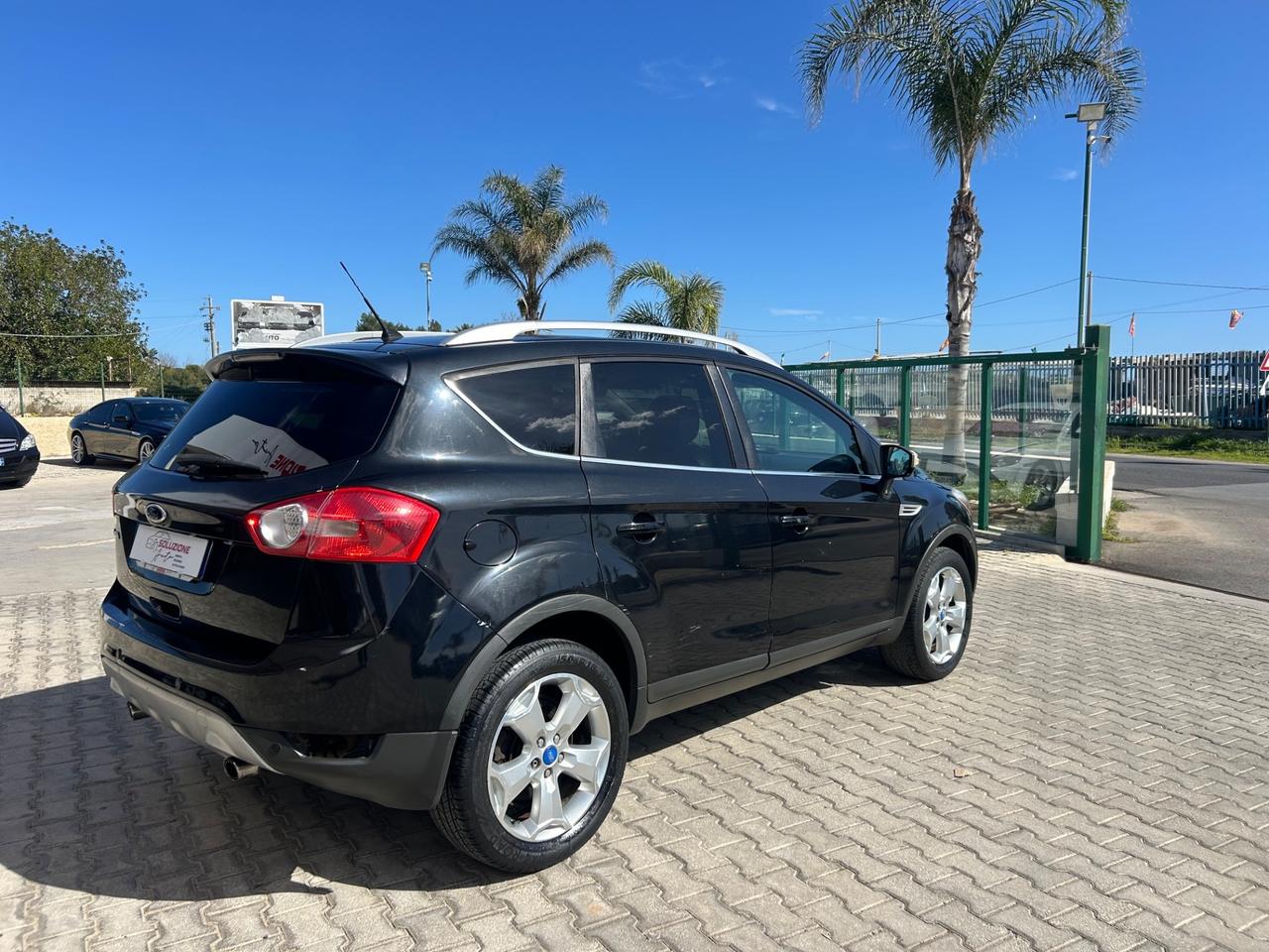 Ford Kuga Kuga+ 2.0 TDCi 140 CV 2WD DPF