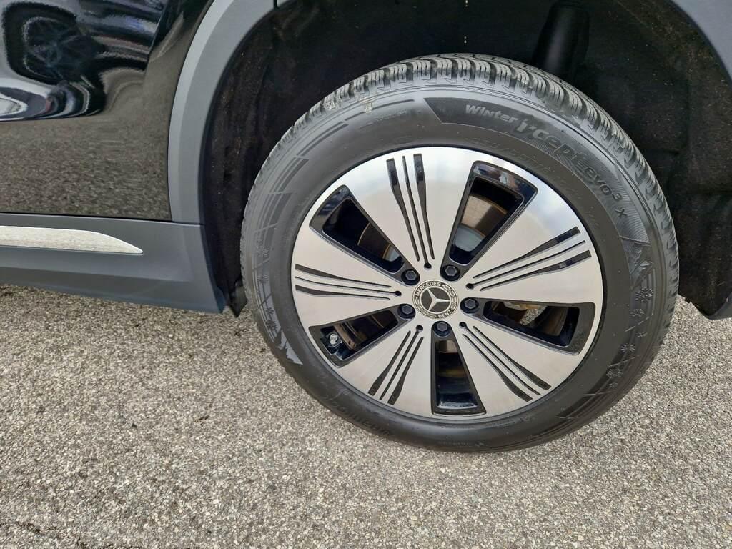 Mercedes EQA Sport