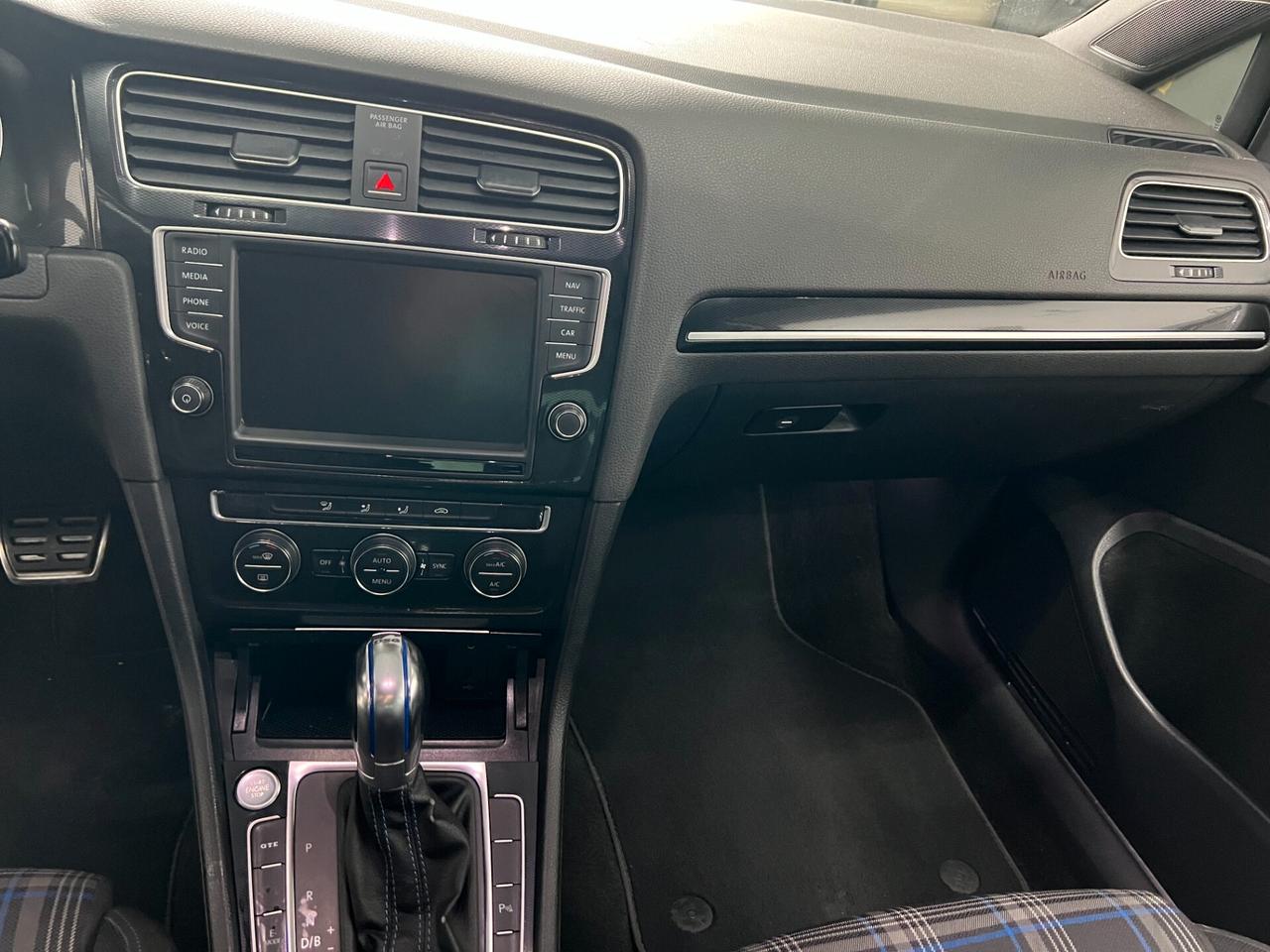 Volkswagen Golf GTE 1.4 TSI DSG 5p. Plug-In-Hybrid