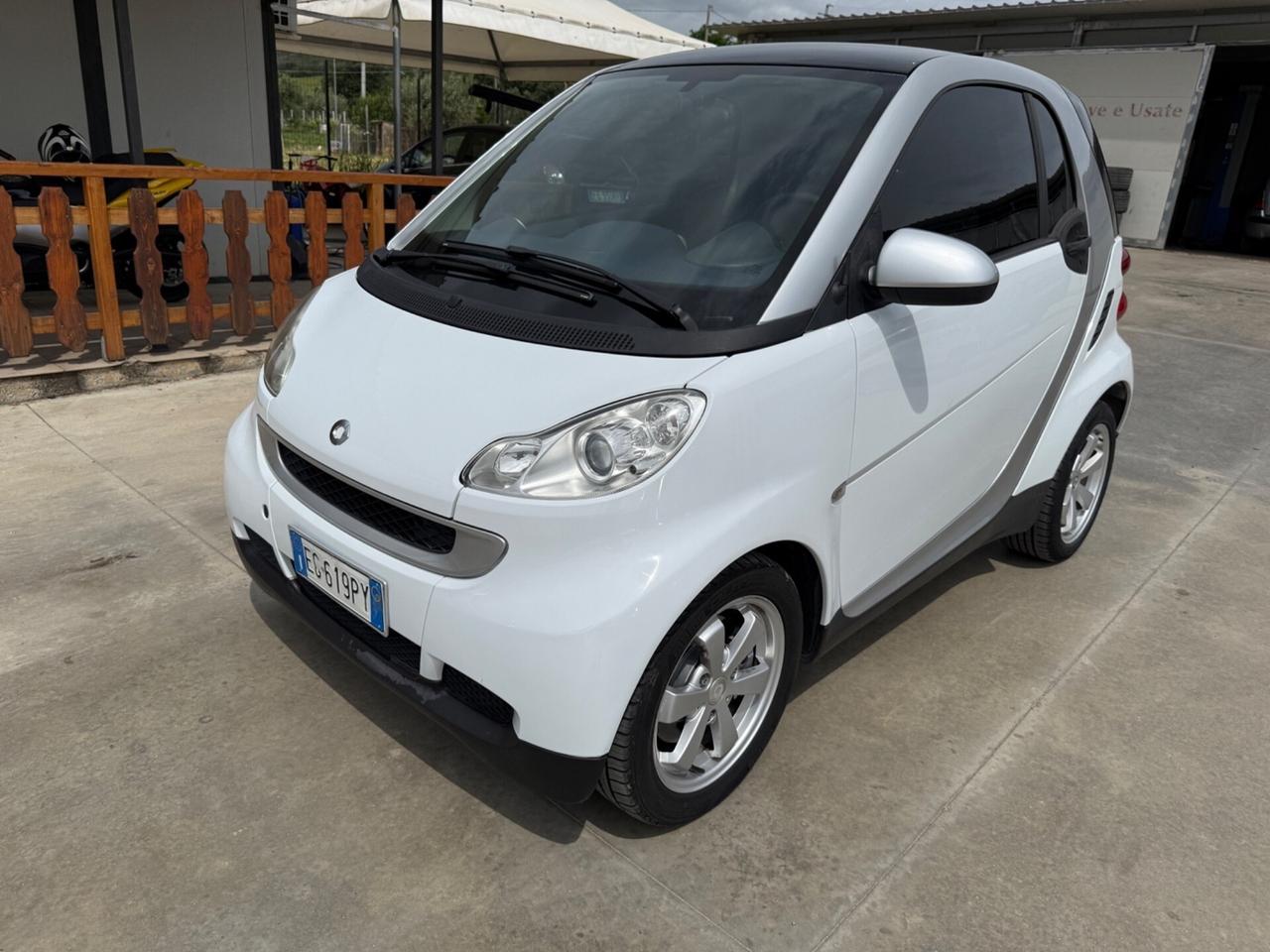 Smart ForTwo 1000 62 kW coupé passion