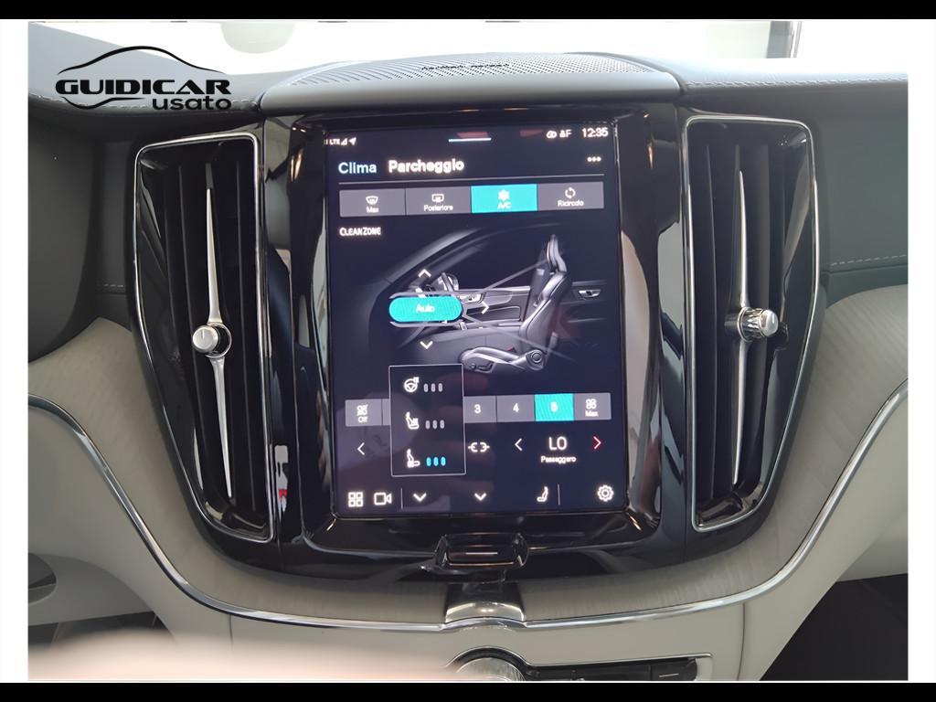 VOLVO XC60 II 2022 - XC60 2.0 t6 recharge phev obc 6,4kW Ultimate Dark awd auto