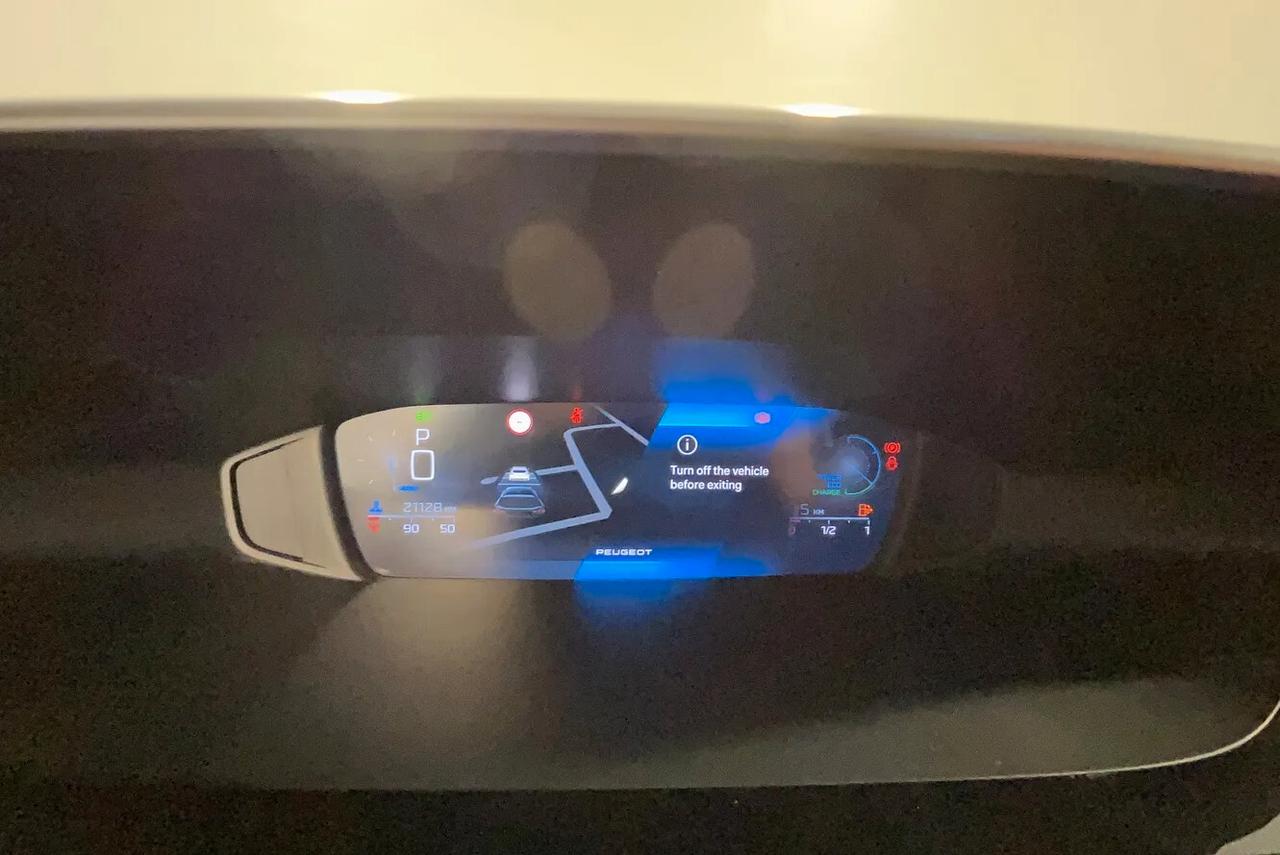 Peugeot 308 Hybrid 136 e-DCS6 SW GT