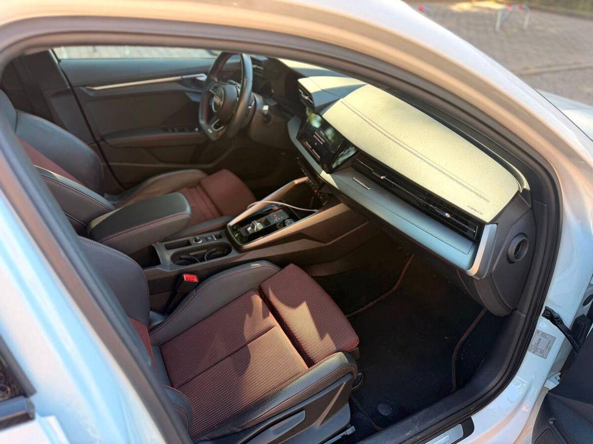 Audi S3 Sportback S3 2.0 tfsi Sport Attitude quattro s-tronic