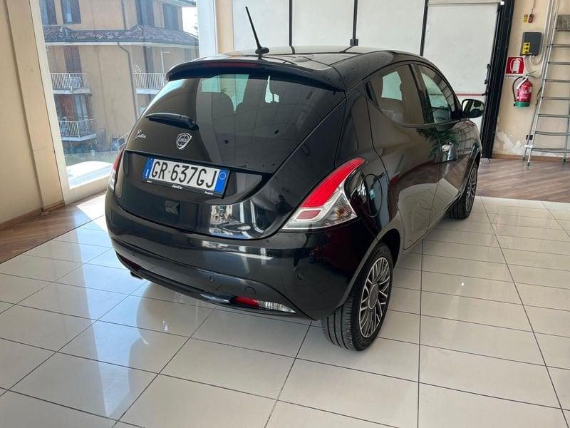Lancia Ypsilon Ypsilon 1.0 FireFly 5 porte S&S Hybrid Gold Plus