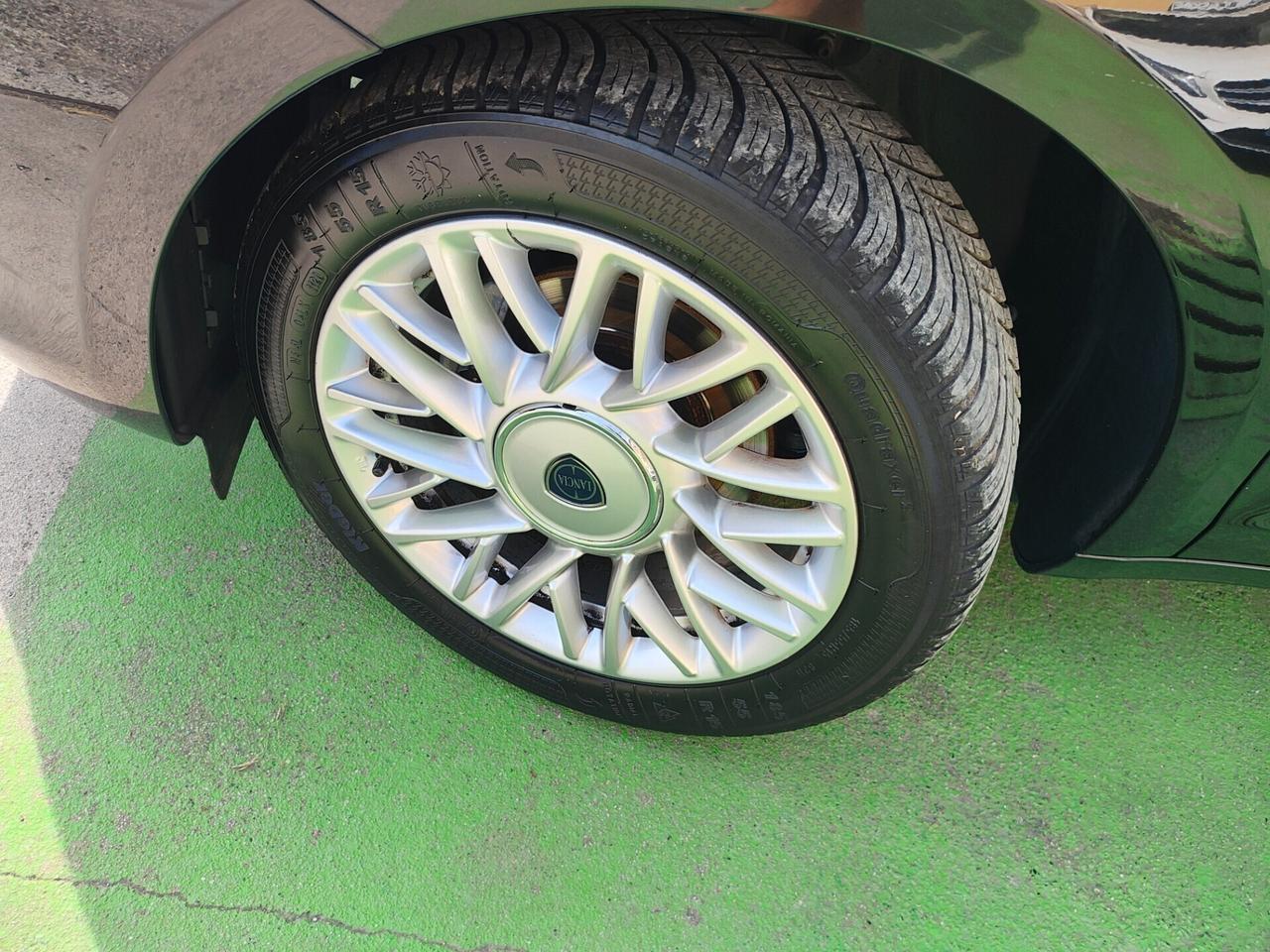 LANCIA YPSILON 1.2 GPL NEOPATENTATI