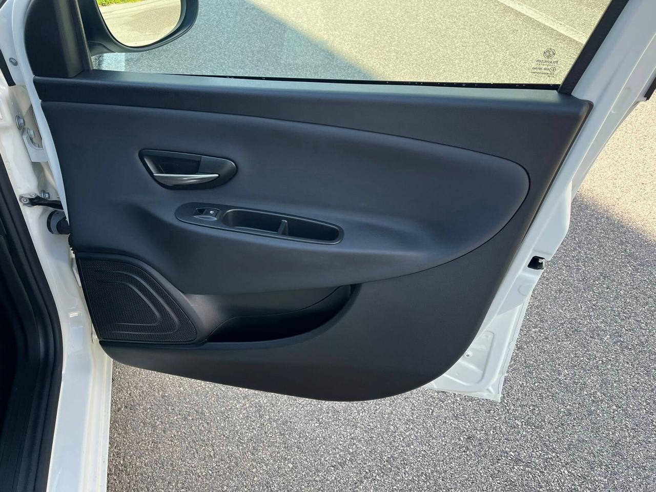 Lancia Ypsilon 0.9 T NATURAL POWER 85CV Ecochic Elefantino