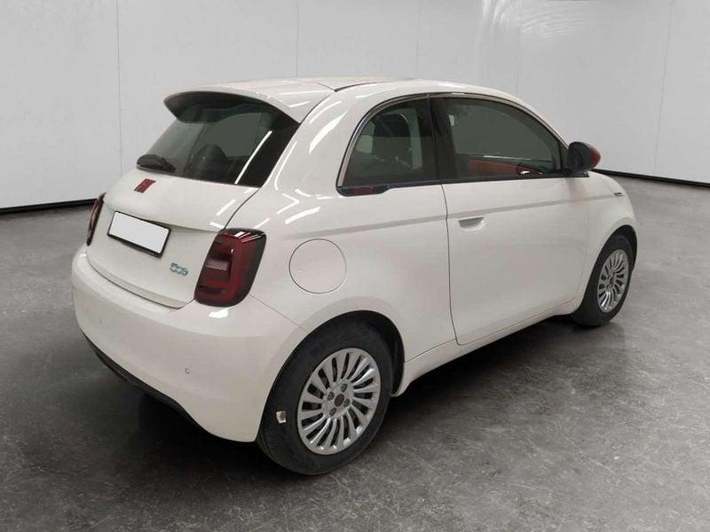 FIAT 500 500e 42 kWh (Red)