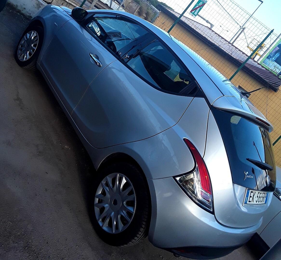 LANCIA Y 1.2 ELEFANTINO