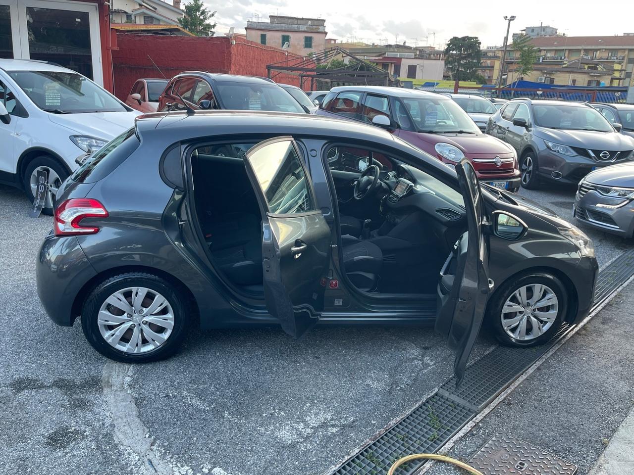 208 1.4 HDi 68 CV 5 porte Allure-rate-garanzia
