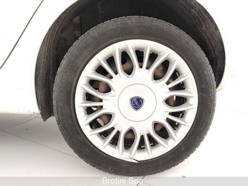 Lancia Ypsilon Ypsilon 1.2 69 CV 5 porte Elefantino