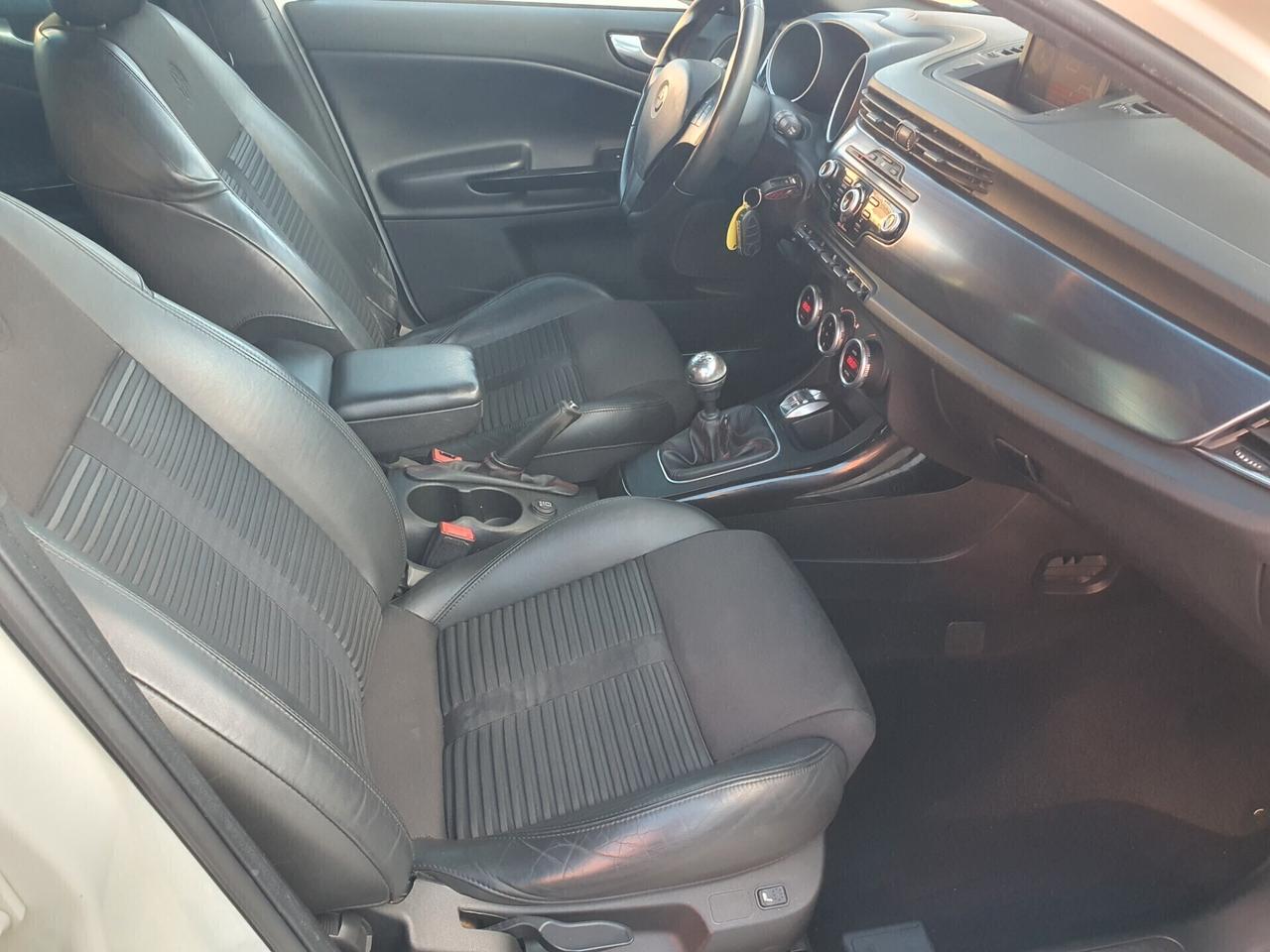 Alfa Giulietta 1.6 JTDm-2 105 CV Neopatentati 2014