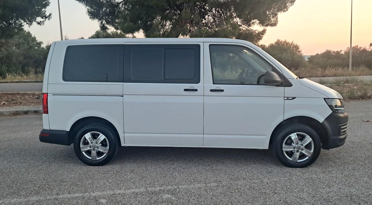 Volkswagen Caravelle 2.0 TDI – 9 posti (Iva Esposta)