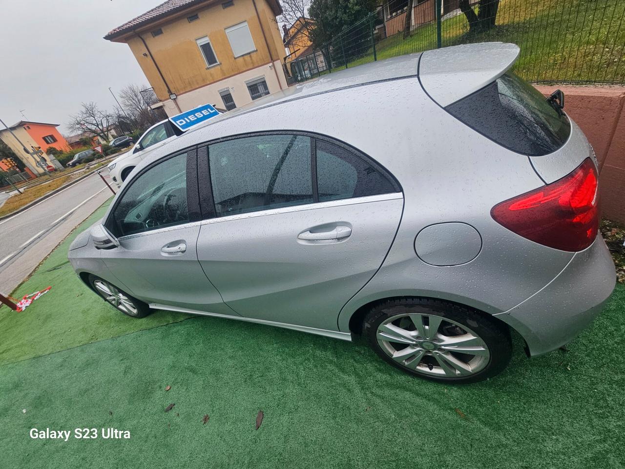 Mercedes-benz A 160 d Premium