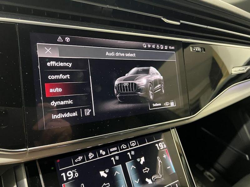 Audi Q8 Q8 55 TFSI quattro tiptronic Sport PHEV