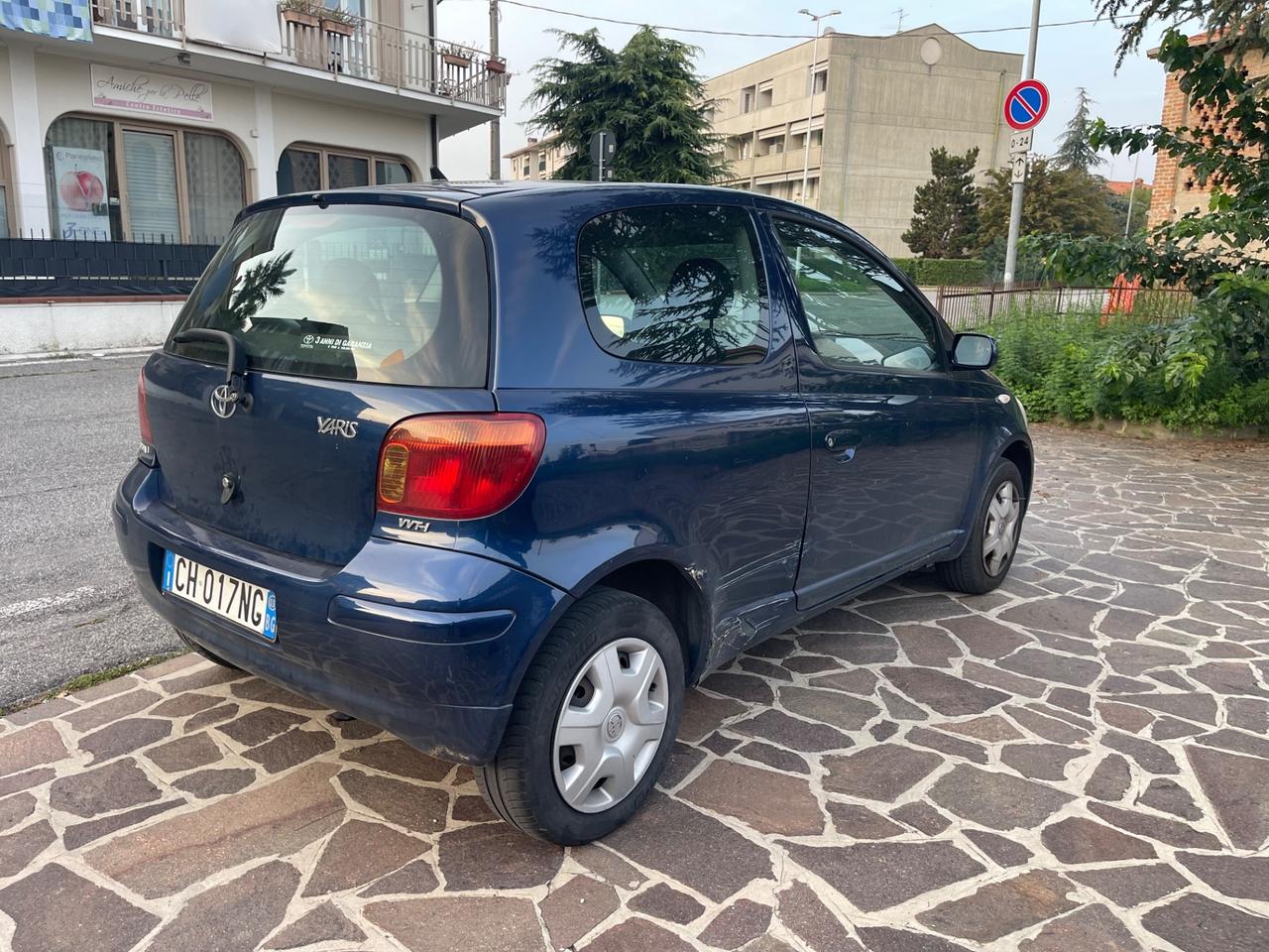 Toyota Yaris 1.0i 16V cat 3 porte