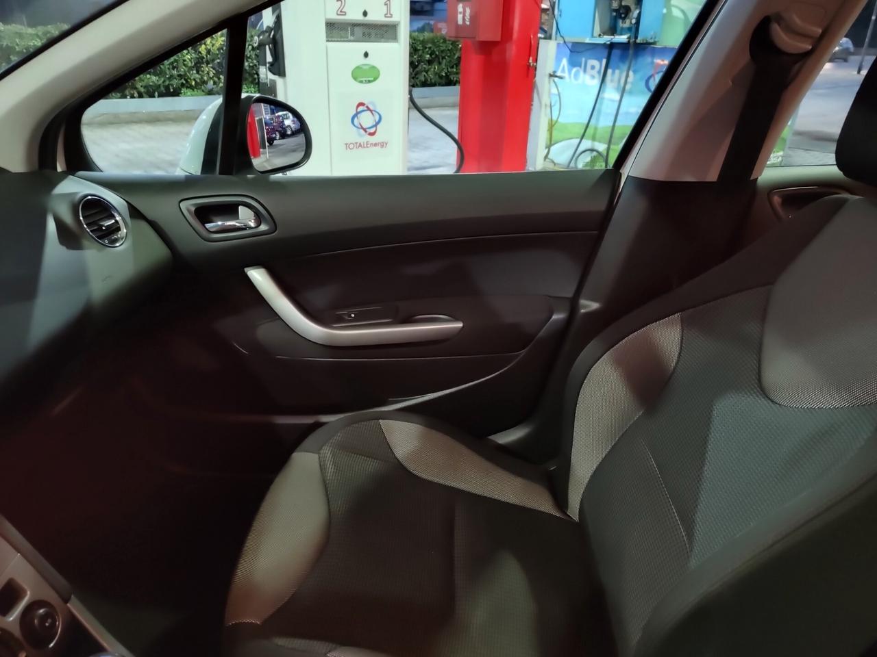 Peugeot 308 1.6 HDi COME NUOVA anno 2010
