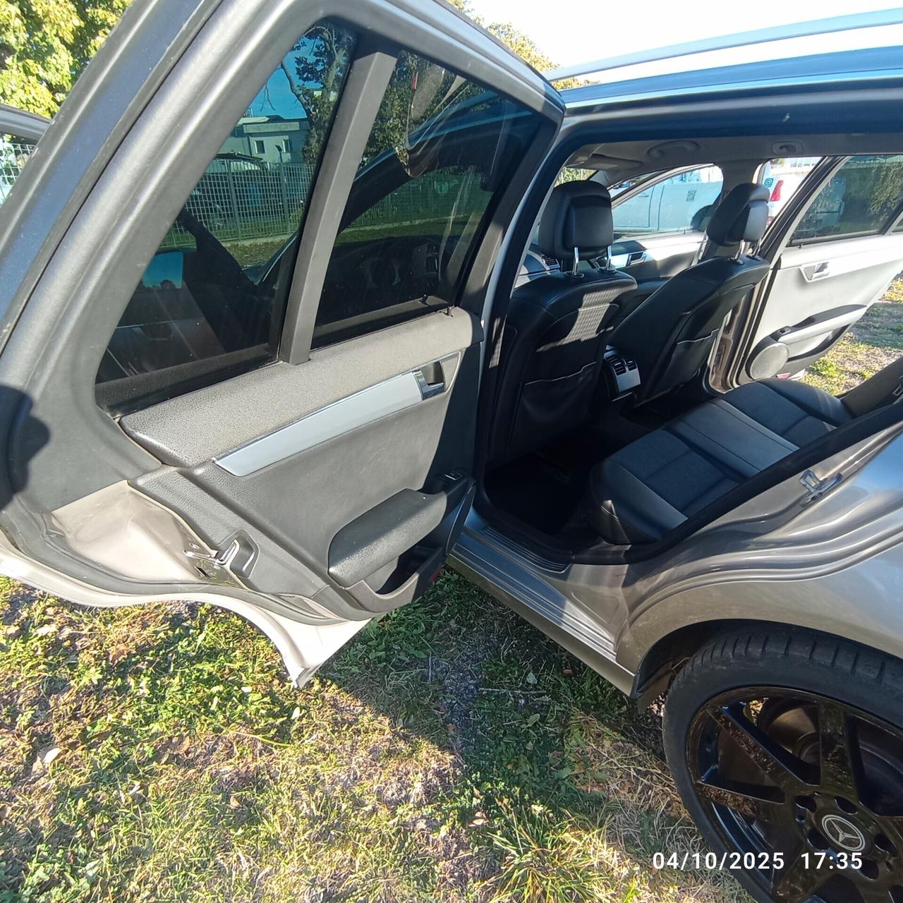 Mercedes-benz C 220 CDI BlueEFFICIENCY Avantgarde