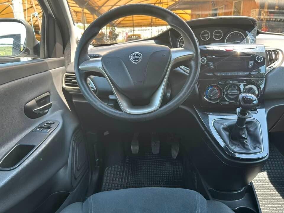 Lancia Ypsilon 1.2 69 CV Gold uniproprietario