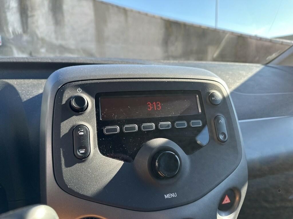 Toyota Aygo 5 Porte 1.0 VVT-i x-play