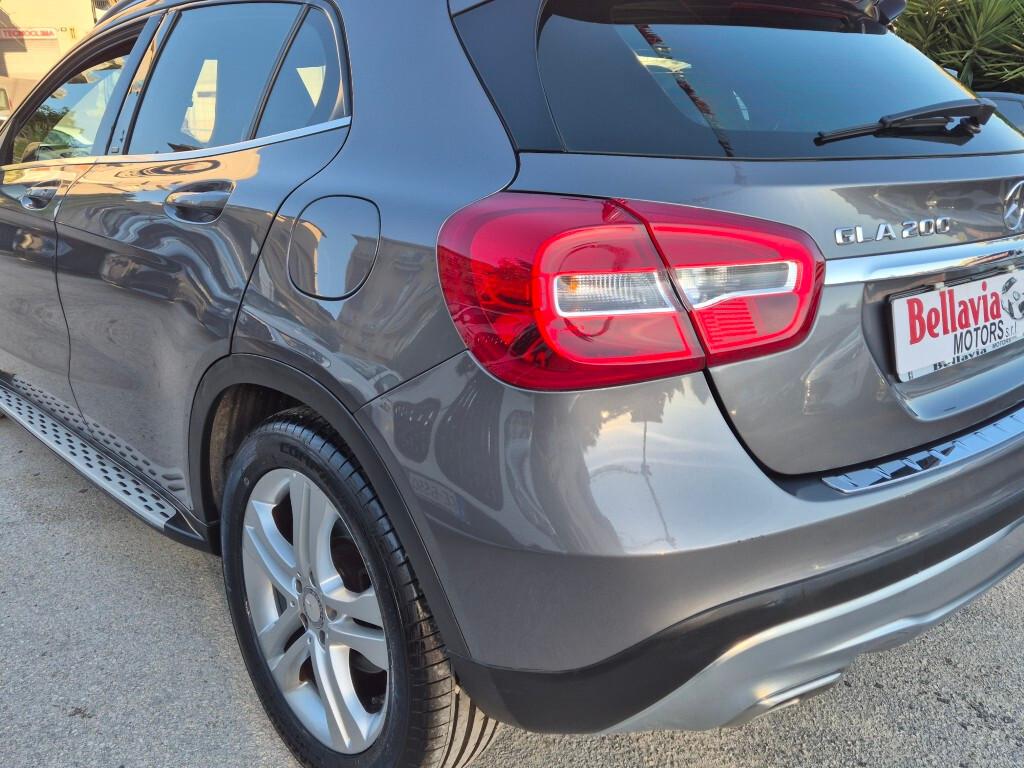 Mercedes GLA 200 d Automatic Business