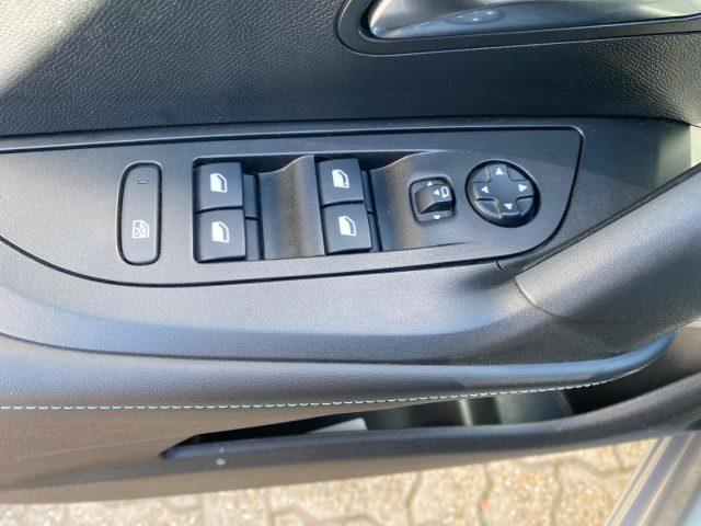 PEUGEOT 2008 130CV Allure Pack UNICO PROPRIETARIO GOMME NUOVE