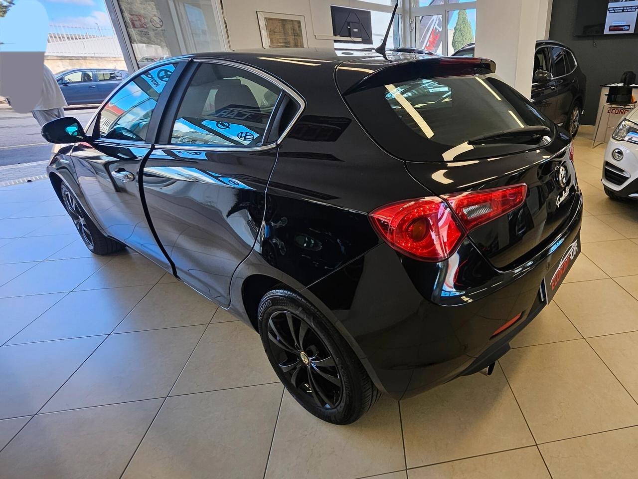 Alfa Romeo Giulietta 1.6 JTDm-2 105 CV Distinctive