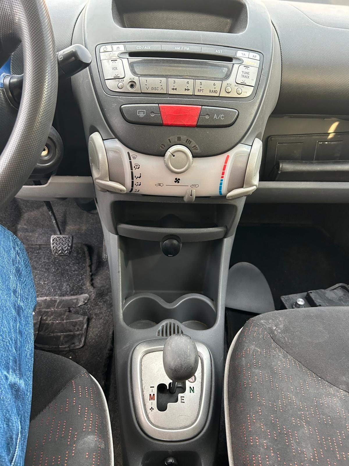 Toyota Aygo 1.0 12V VVT-i 5 porte GRIFFE