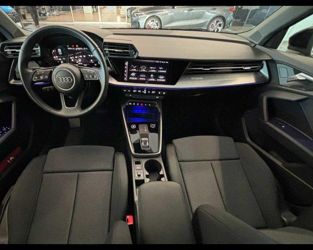 AUDI A3 Sedan 35 TDI S tronic S line edition