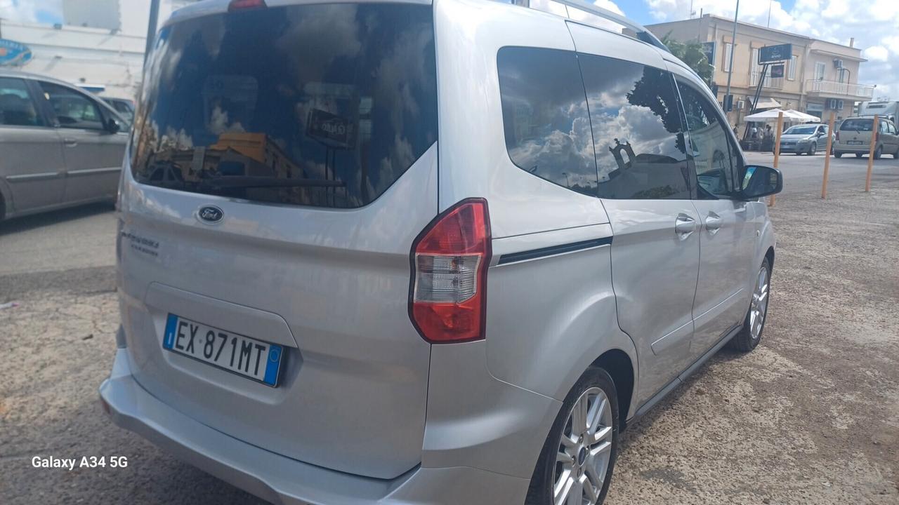 Ford Tourneo Courier 1.5 TDCI 75 CV Titanium