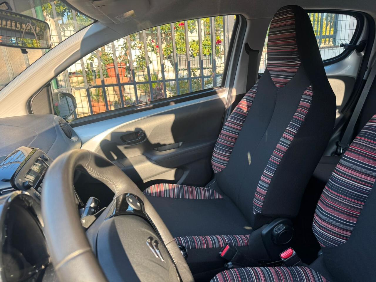 Citroen C1 VTi 72 ETG 5 porte Shine