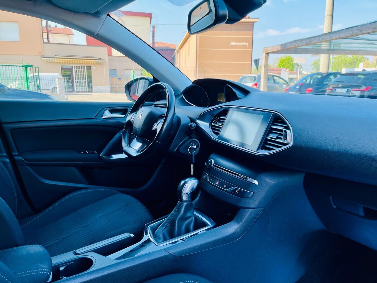 Peugeot 308 BlueHDi 100 S&S SW Business