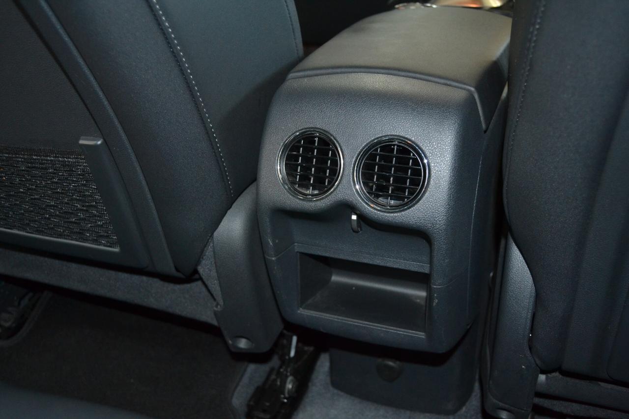 Peugeot 3008 1.6 HDi 115CV Allure Tetto/Navi/Gancio