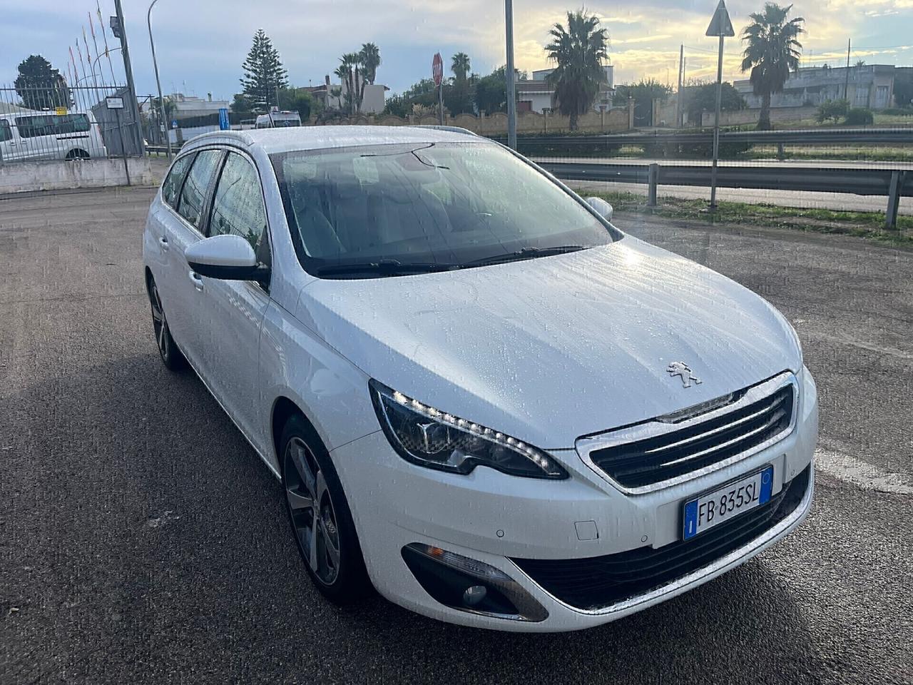 Peugeot 308 BlueHDi 120 SW Allure Unipro 2015