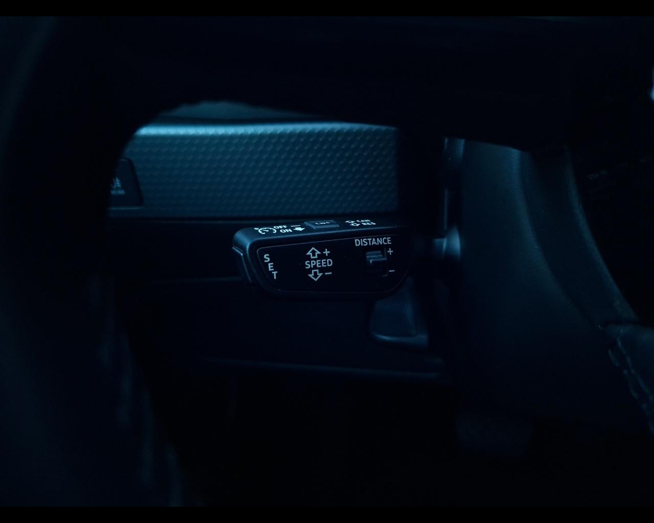 AUDI A1 2ª serie - A1 SPB 30 TFSI S tronic S line edition