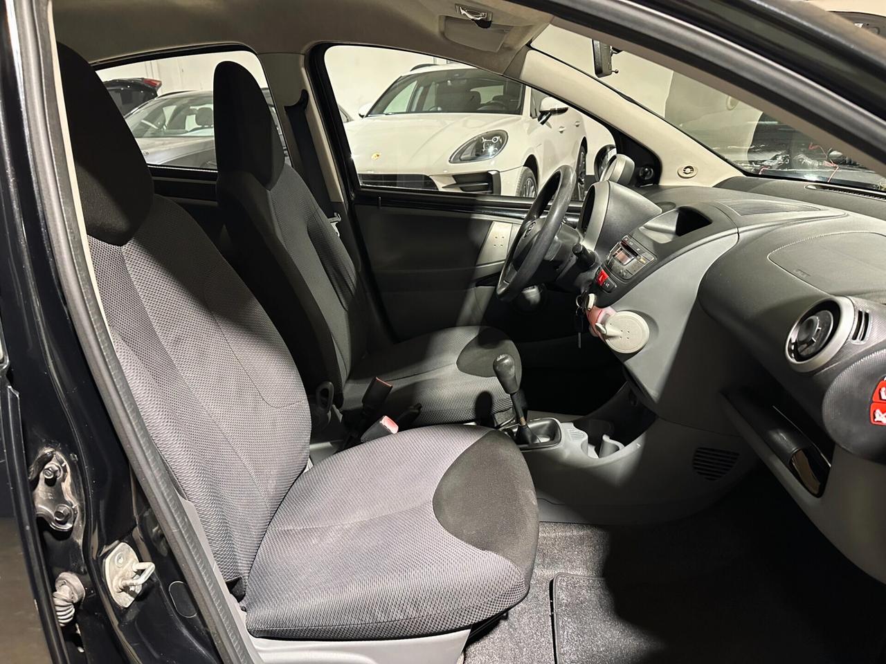 Toyota Aygo 1.0 5 PORTE-CLIMATIZZATORE