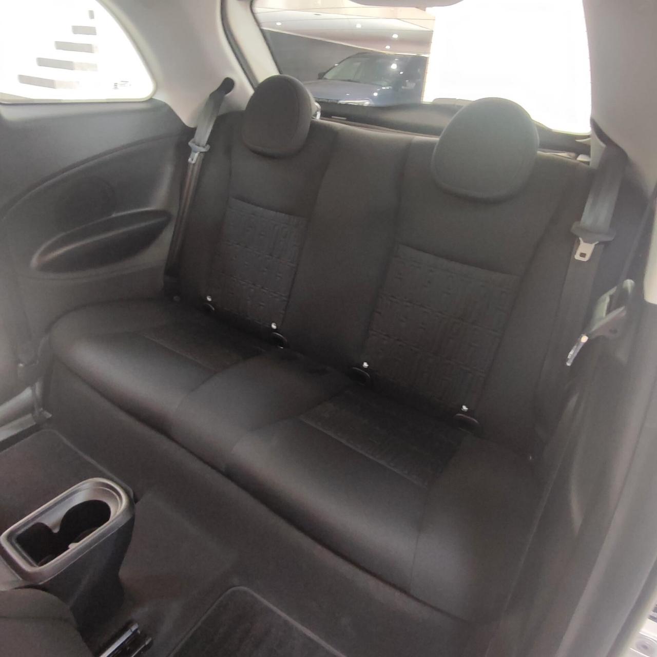 Nuova Fiat 500 Hatchback/ Nuova Km0
