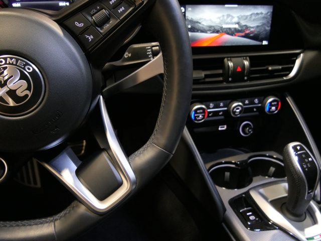 ALFA ROMEO Giulia 2.0 Turbo 280 CV AT8 JUNIOR EDITION